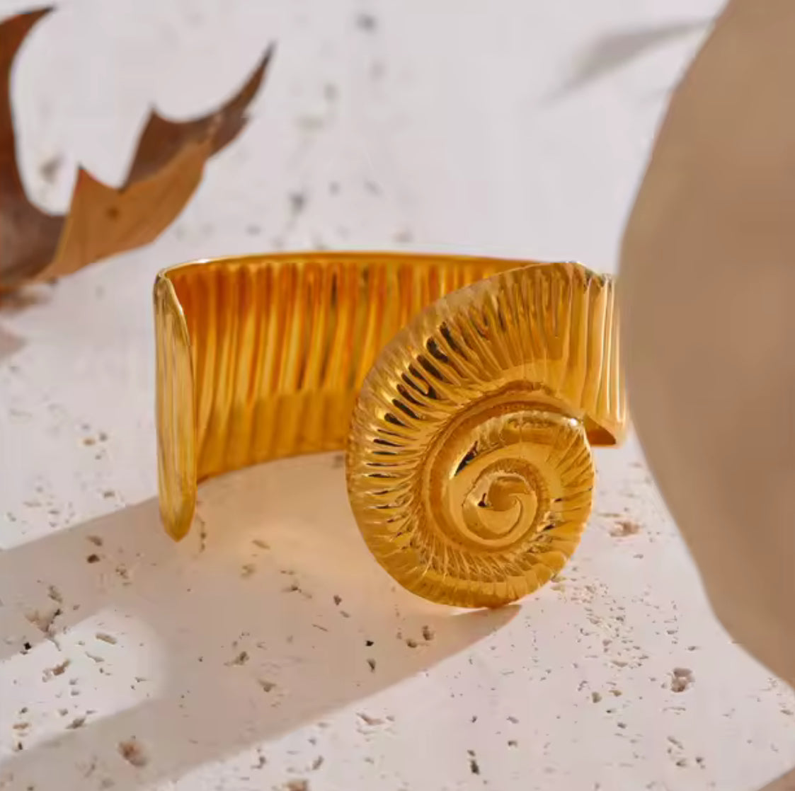 Brazalete caracol - Mariana Osorno Joyería