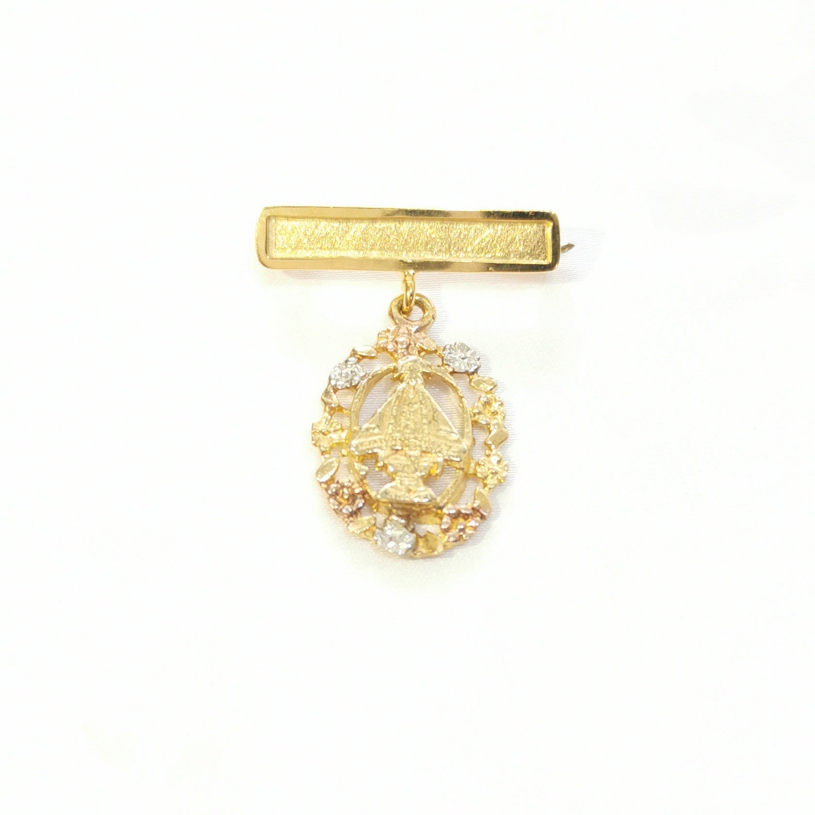 Broche de cruz con placa mate - Mariana Osorno Joyería