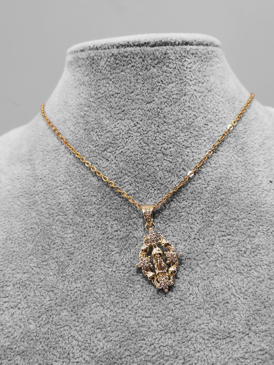COLLAR VIRGEN - Mariana Osorno Joyería