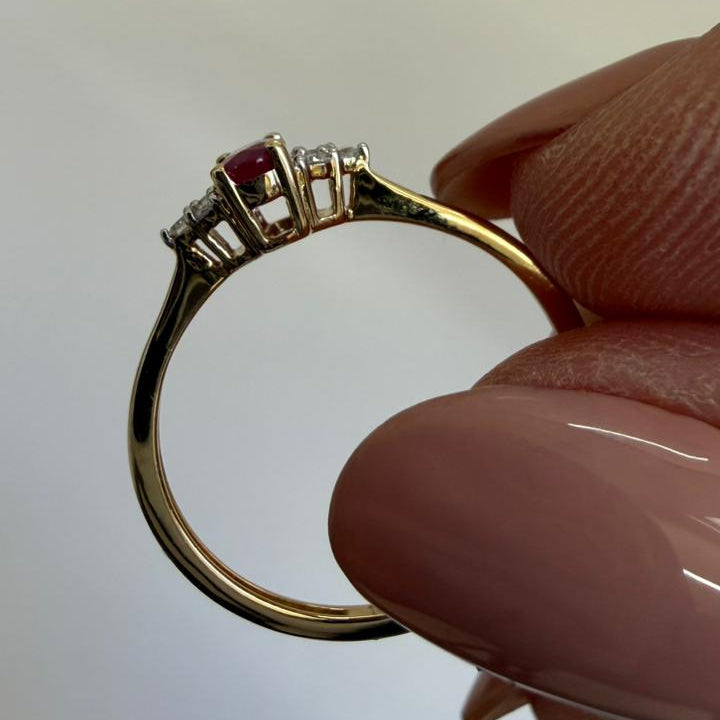 ANILLO OVALO RUBI - Mariana Osorno Joyería
