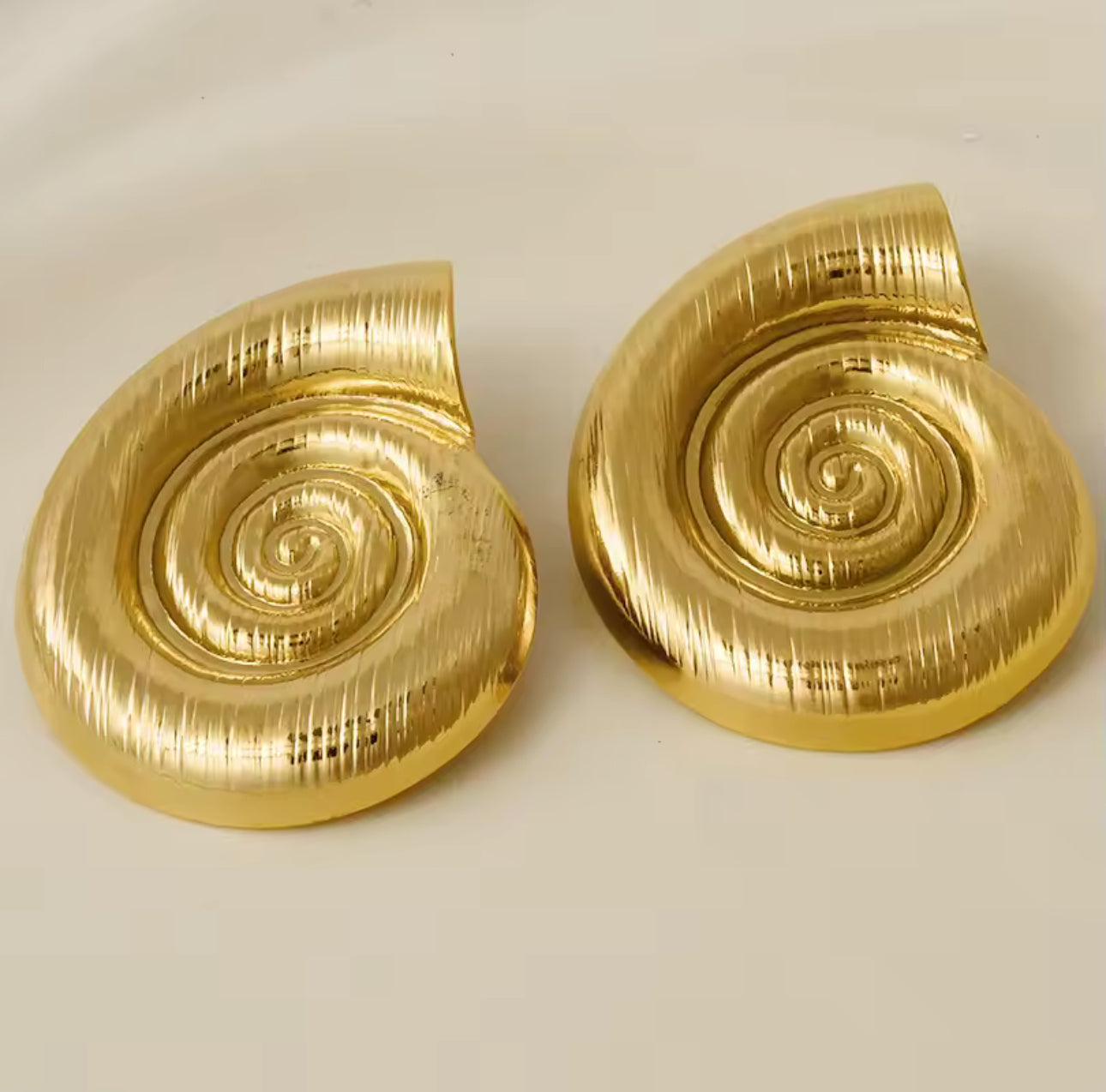Maxi arete caracol - Mariana Osorno Joyería
