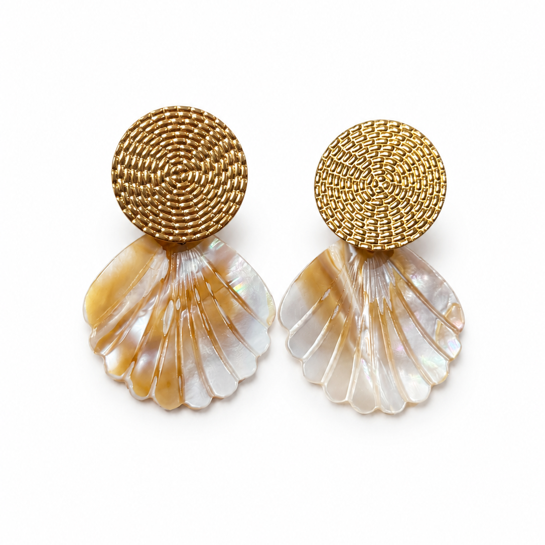 ARETES CONCHA NACAR