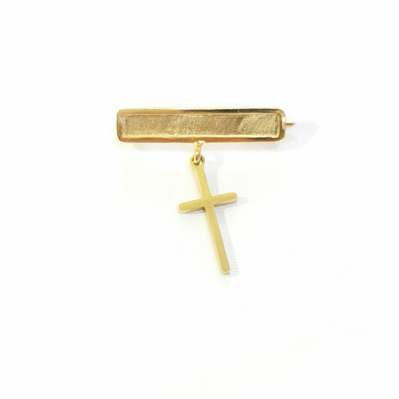 Broche de cruz con placa mate