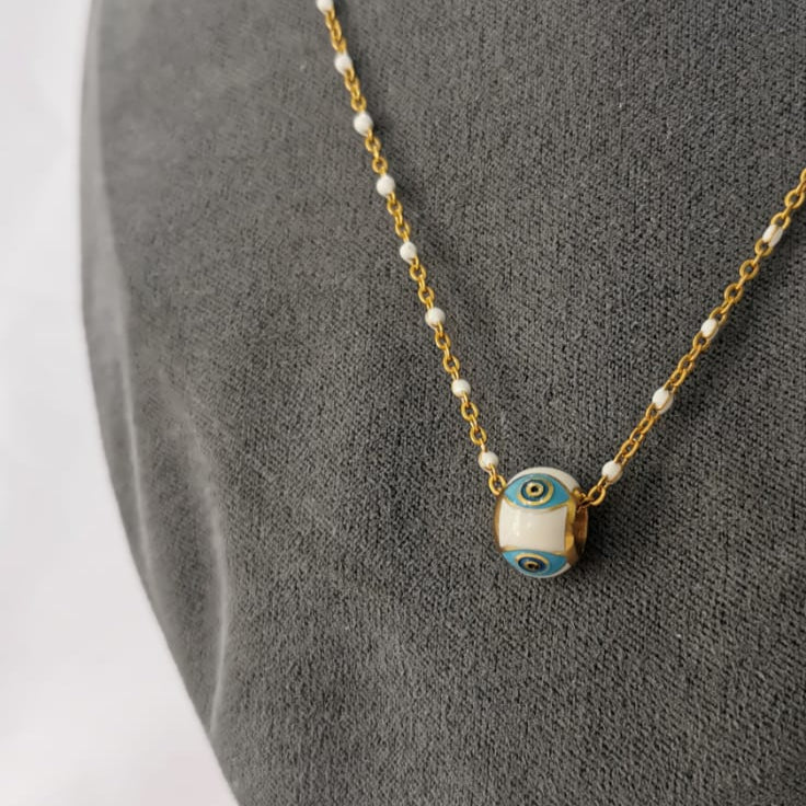 Collar de cadena con esmalte y dije de aro de ojo turco - Mariana Osorno Joyería