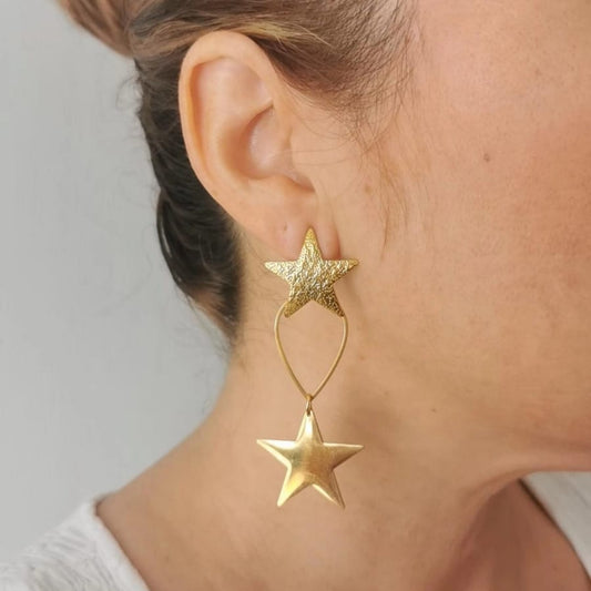 Aretes tipo bróquel largo estrella-gota hueca-estrella - Mariana Osorno Joyería