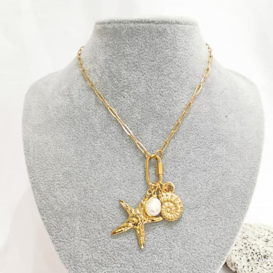 Collar cerradura al frente con estrella y caracol