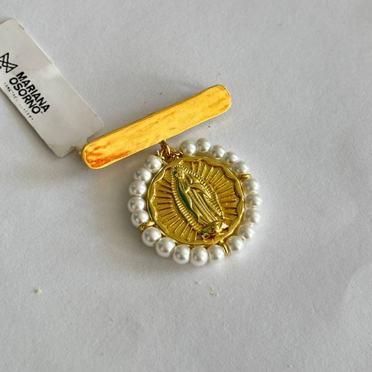 BROCHE MEDALLA BORDADA - Mariana Osorno Joyería