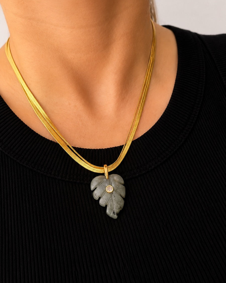COLLAR HOJA