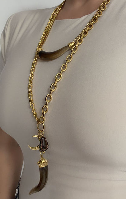 COLLAR DOBLE COLMILLO