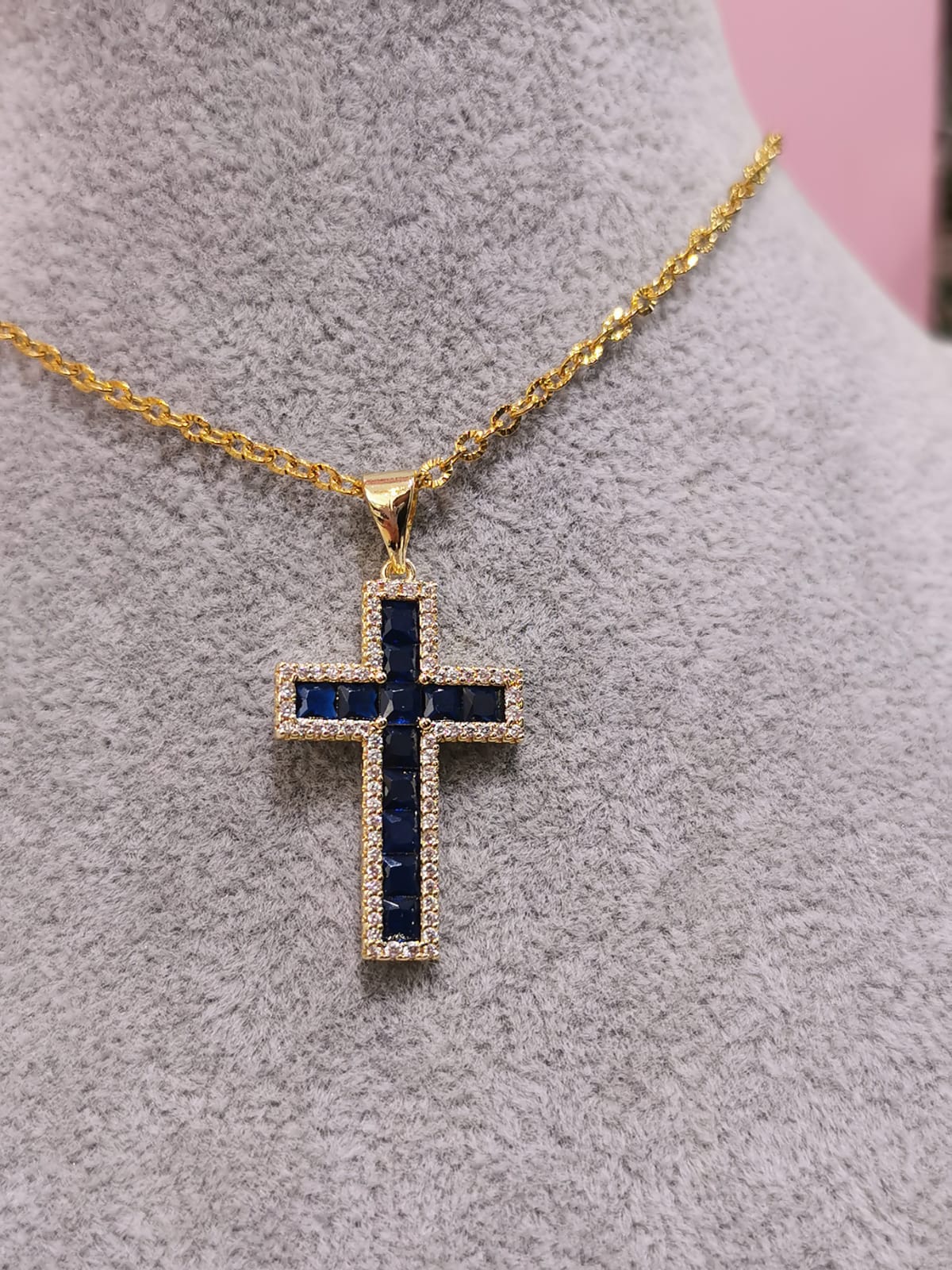 COLLAR CRUZ - Mariana Osorno Joyería