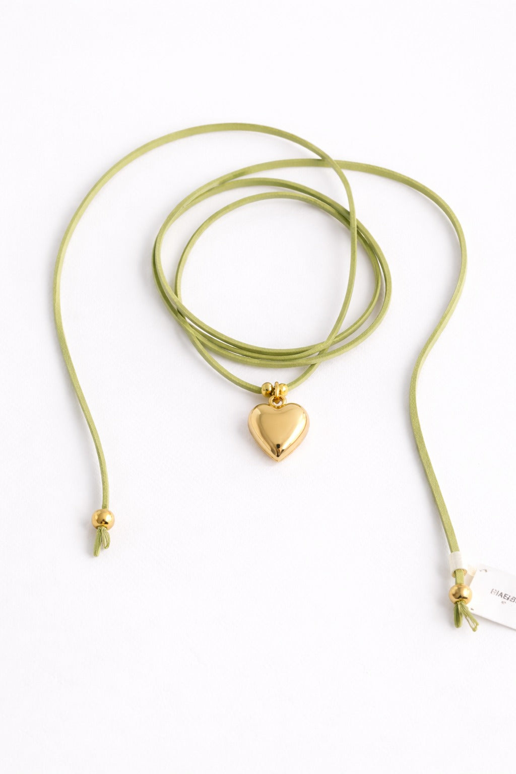 COLLAR CUERO CORAZON - Mariana Osorno Joyería