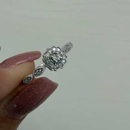 ANILLO FLOR SOLITARIO - Mariana Osorno Joyería