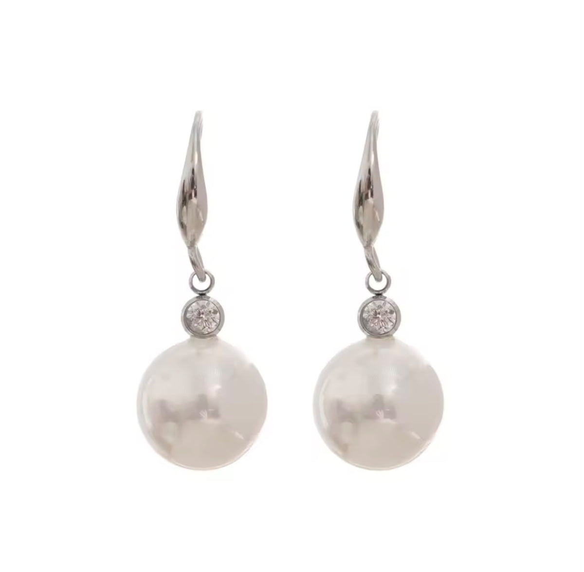 ARETES PERLA